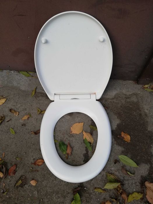 Deska klozetową używana