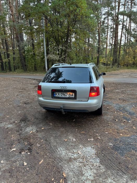 Audi A6 2001 рік. 2,5 дизель кпп автомат