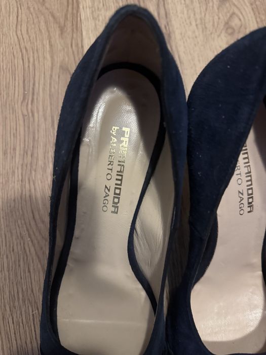 zamszowe szpilki damskie