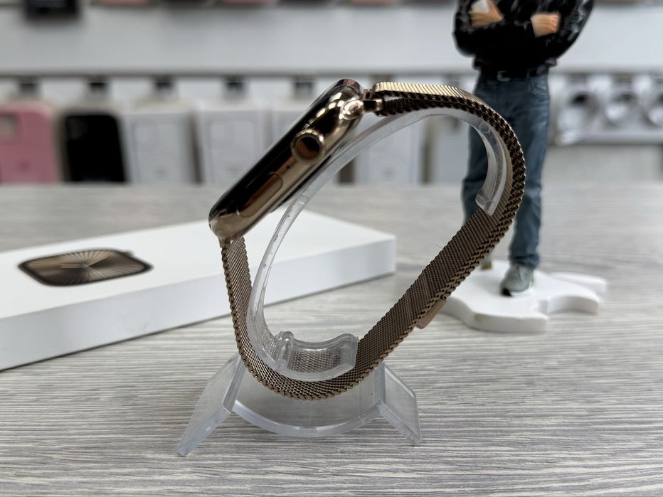 Apple Watch  Series 10 Gold Titanium 46 mm GPS LTE / 100%