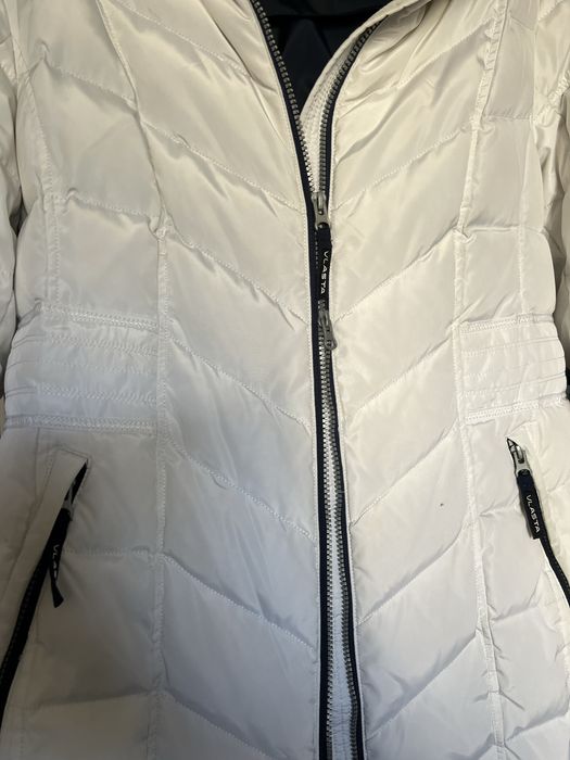 Продам женский пуховик