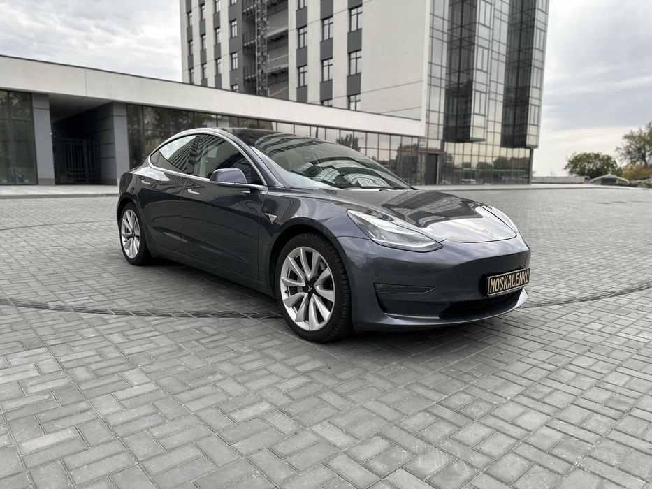 Аренда Авто Tesla Model 3 dual motor 82кВт Днепр