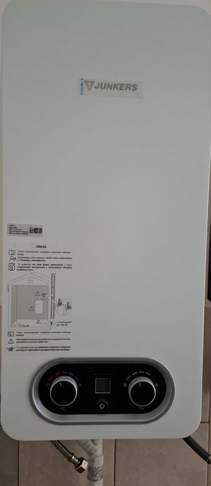 Piec gazowy Junkers.