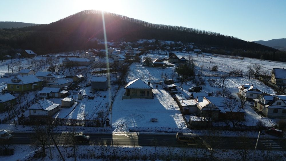 Продаж будинку в Карпатах с. Пістинь 124 м2 Комунікації підведено!