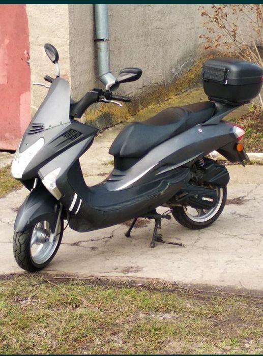 Продам моторолер