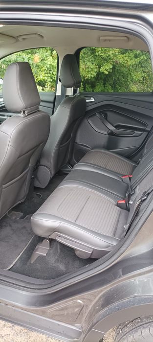 Ford Kuga benzyna