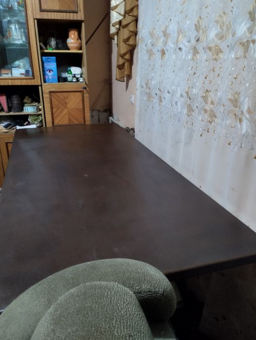 Стіл дубовий, індивідуального замовлення