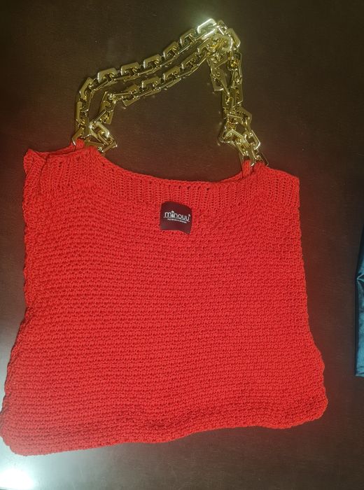 Czerwona torebka Minouu