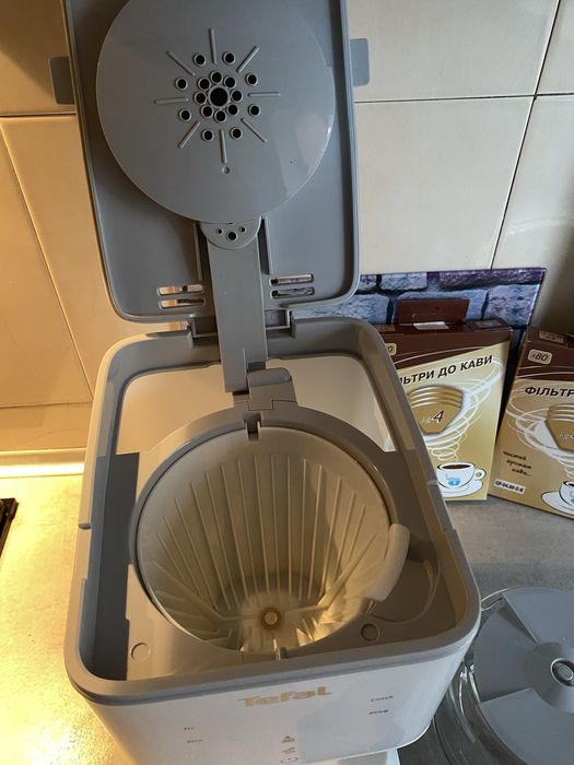 Кавоварка крапельна Tefal CM693110