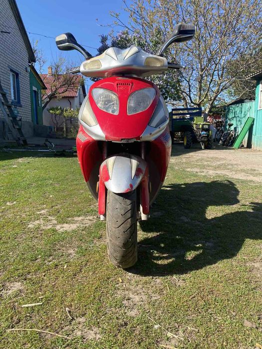 Продам скутер кануні