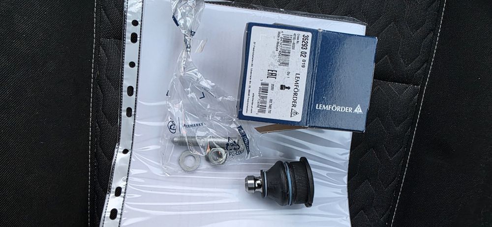 Нові кульові опори для Нісанн Ноут е11, 1.6 бензин