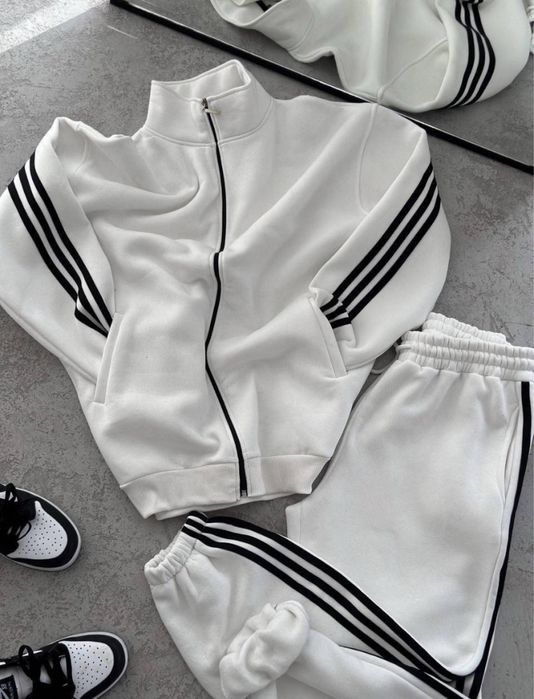 Спортивний костюм білий у стилі Adidas