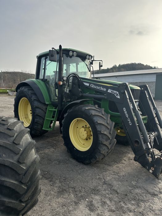 Трактор John Deere 6930 Premium з фронтальним навантажувачем