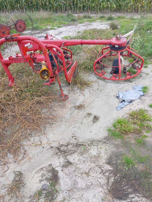 Prasa John Deere 590