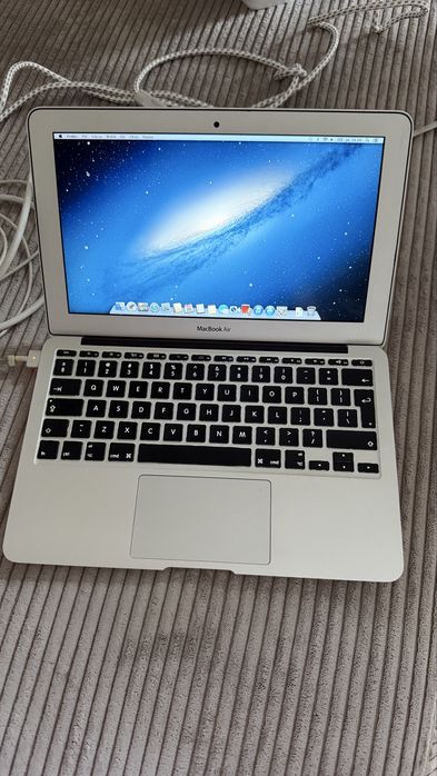 Macbook air 11 cali rok 2012