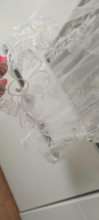 Piękny welon ślubny