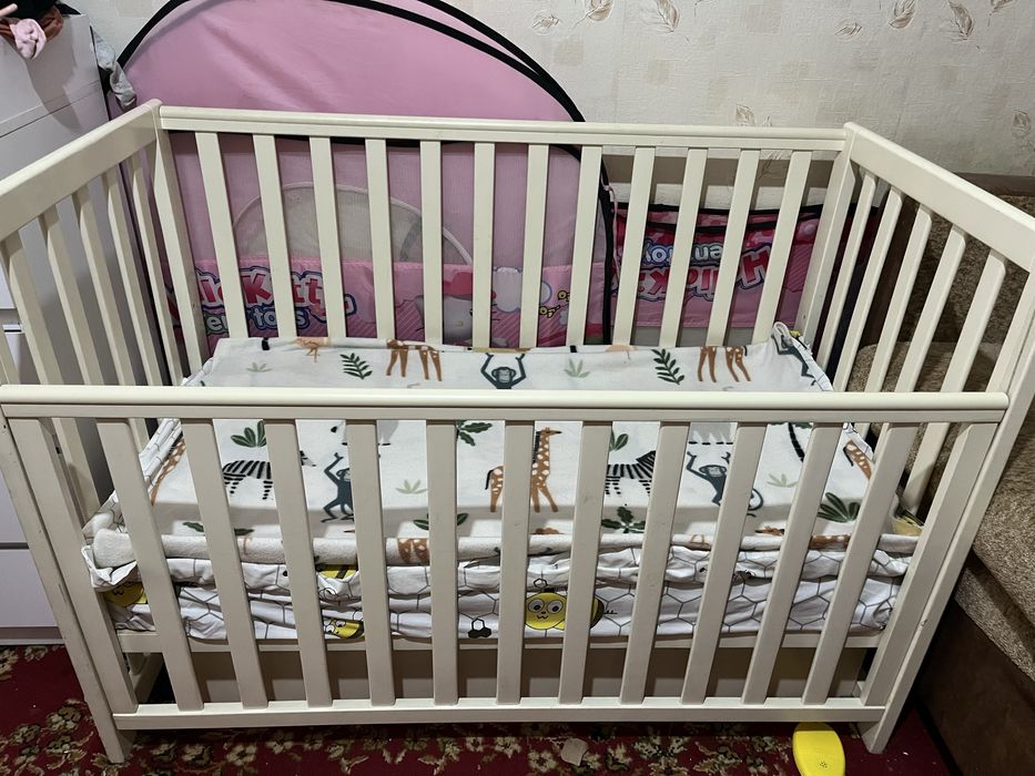 детская кроватка Верес ЛД 13 Соня белого цвета с матрасом