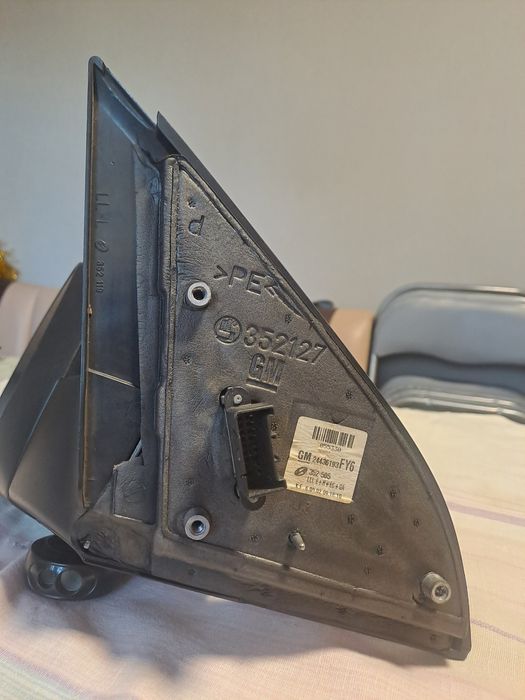 Корпус дзеркала, бокове ліве