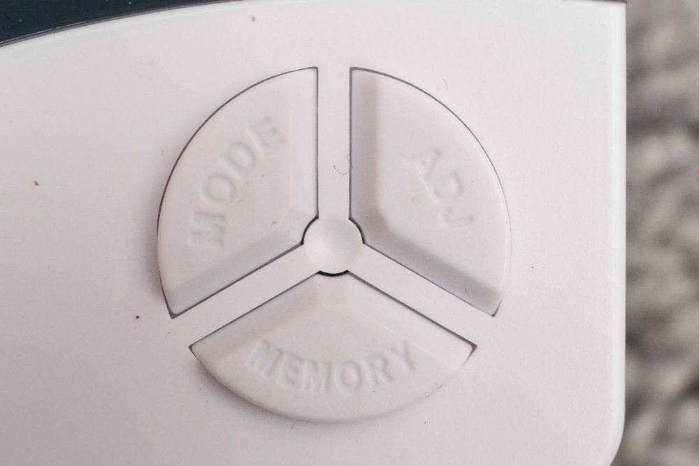 Thermometer; hygrometer; clock431591014888253447