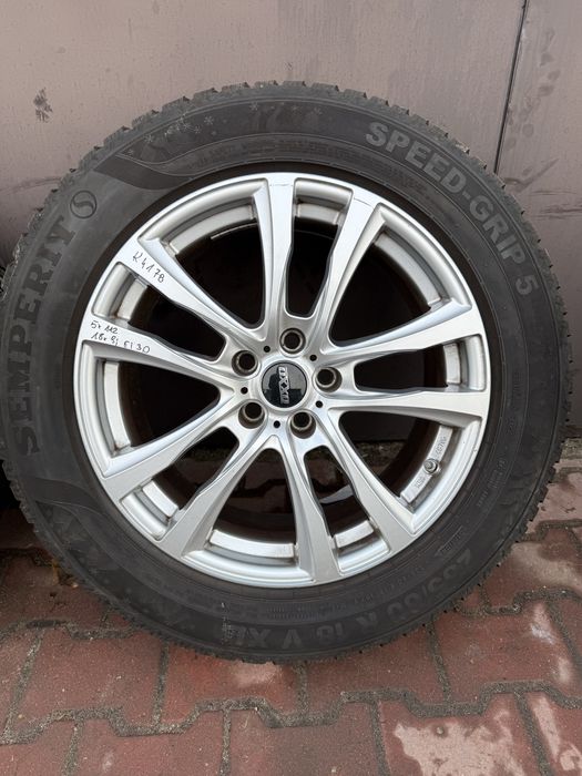 Komplet kół zimowych 5x112 Audi Q5 Vw Tiguan Mercedes 235/60/18 Semper