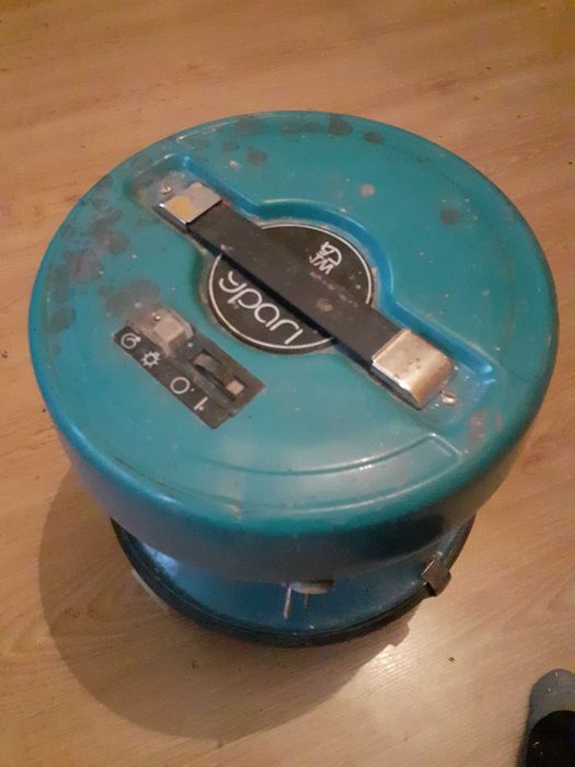 Stary odkurzacz antyk