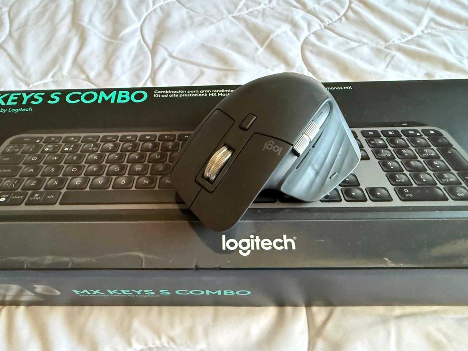 Logitech Mx Keys Combo