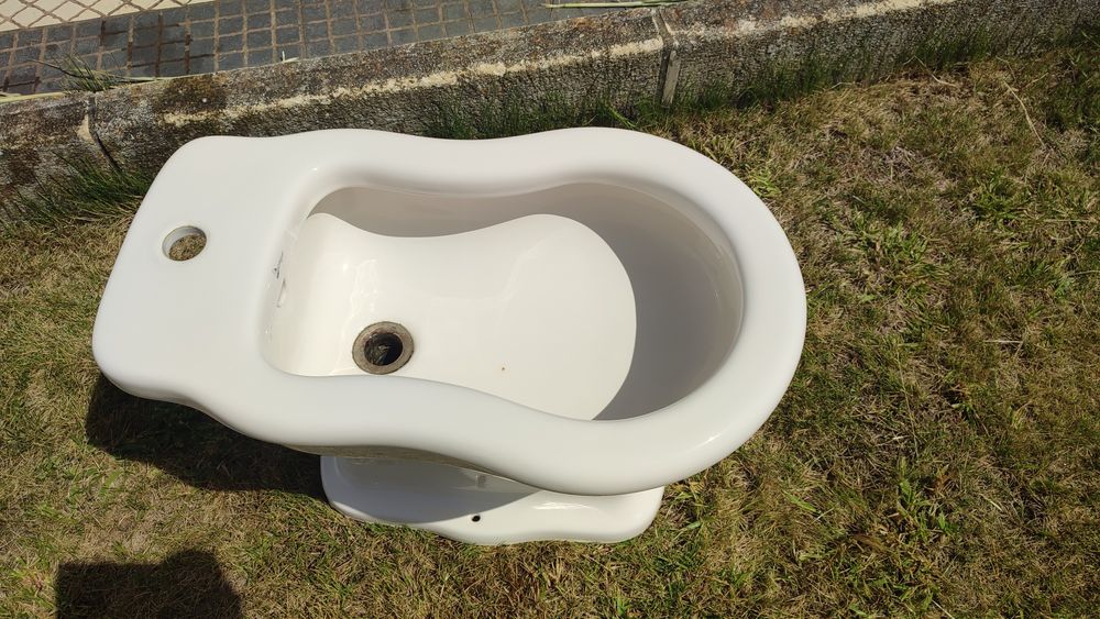 Bidé em porcelana USADO