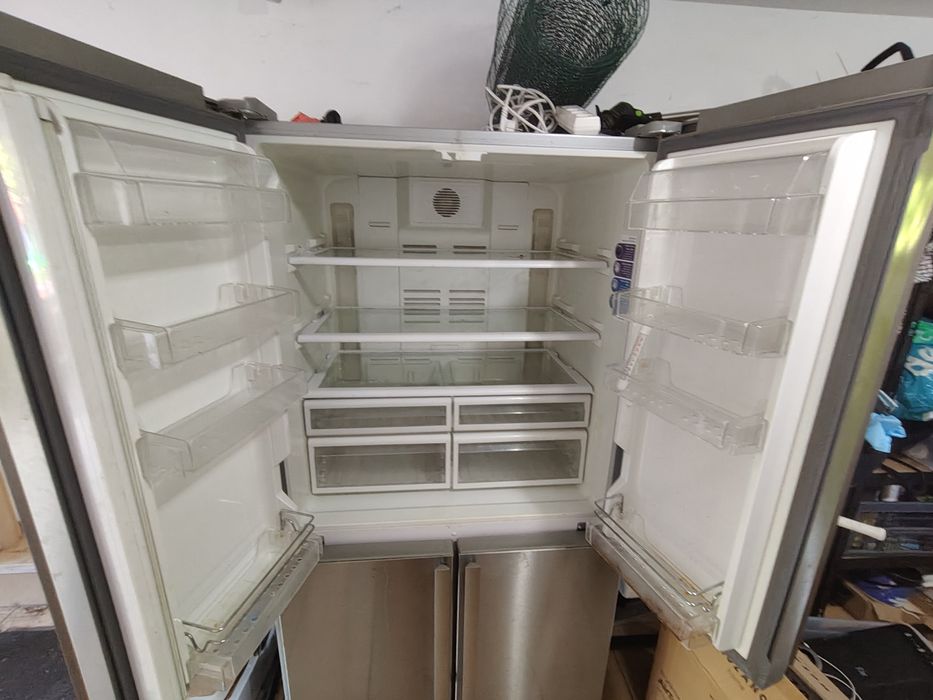 Duża lodówka Side by Side 4-drzwiowa BEKO GNE114631X inox NoFrost
