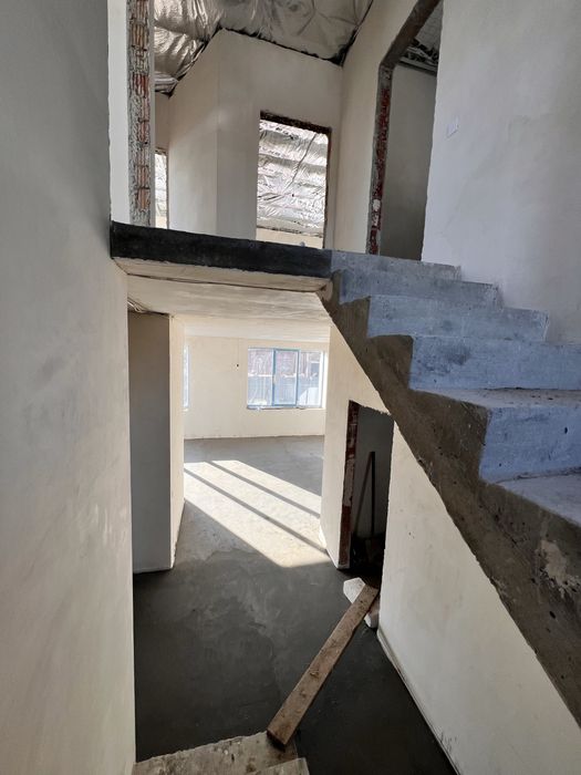 Продаж будинку Бартатів біля лісу