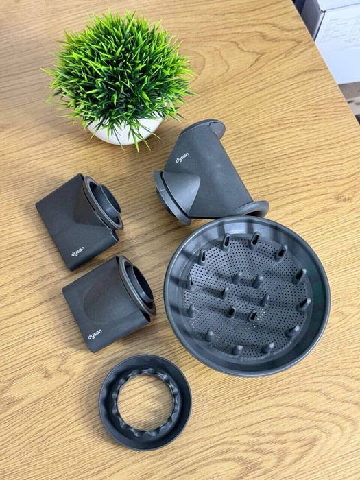 Фен Dyson Supersonic HD08