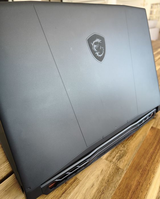 MSI Katana 15 HX B14W i7-14650HX/32gb/1tb/Nvidia RTX 5070 8gb/Garantia