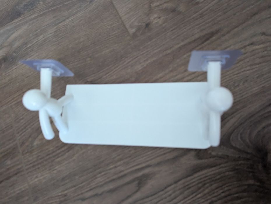 Підвісна полиця самоклеюча