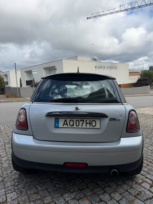 Mini Cooper 1.6cc