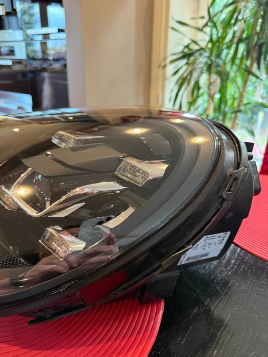 PORSCHE Cayenne 7P5 LIFT Lampa przednia lewa FULL LED