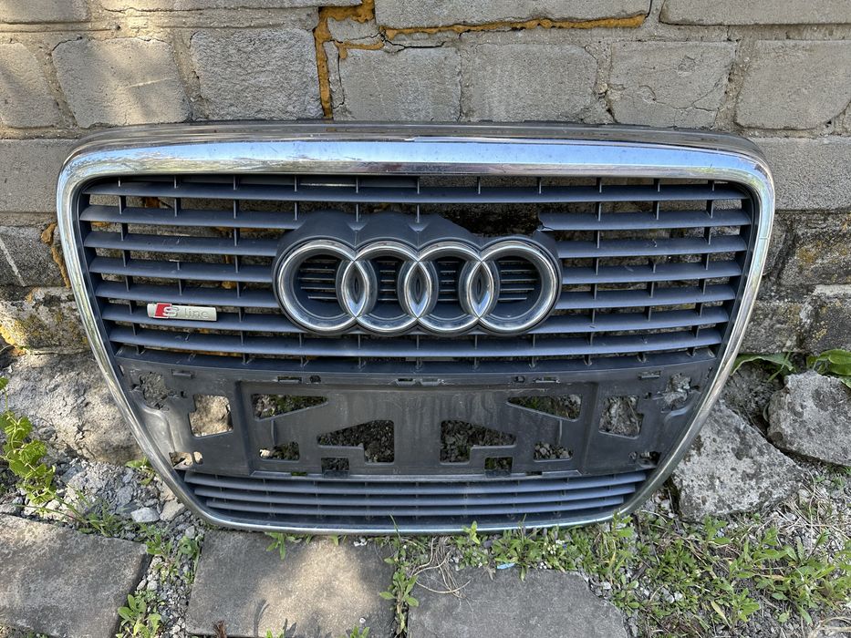 Решетка радиатора Audi A6 C6 S-line