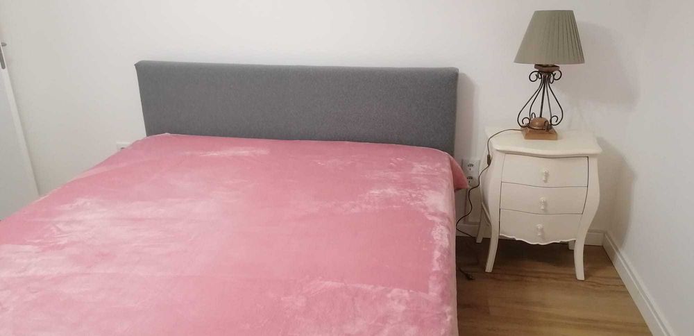 Cama Estofada com colchão