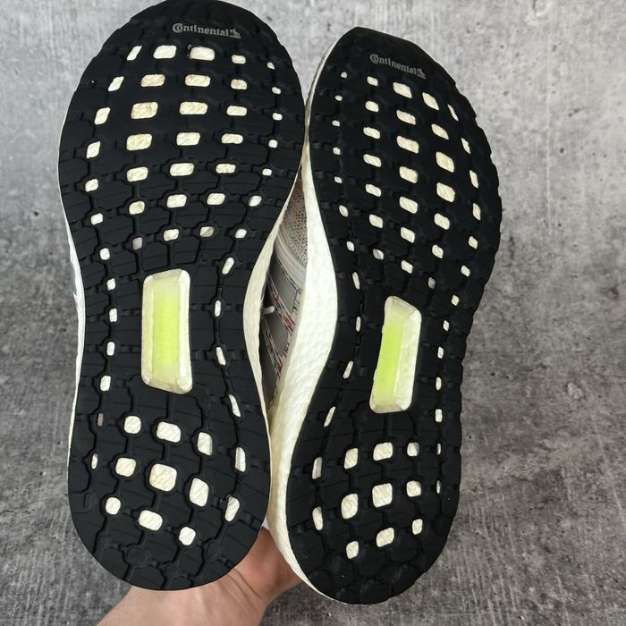Жіночі Спортивні Кросівки Adidas Ultraboost 20