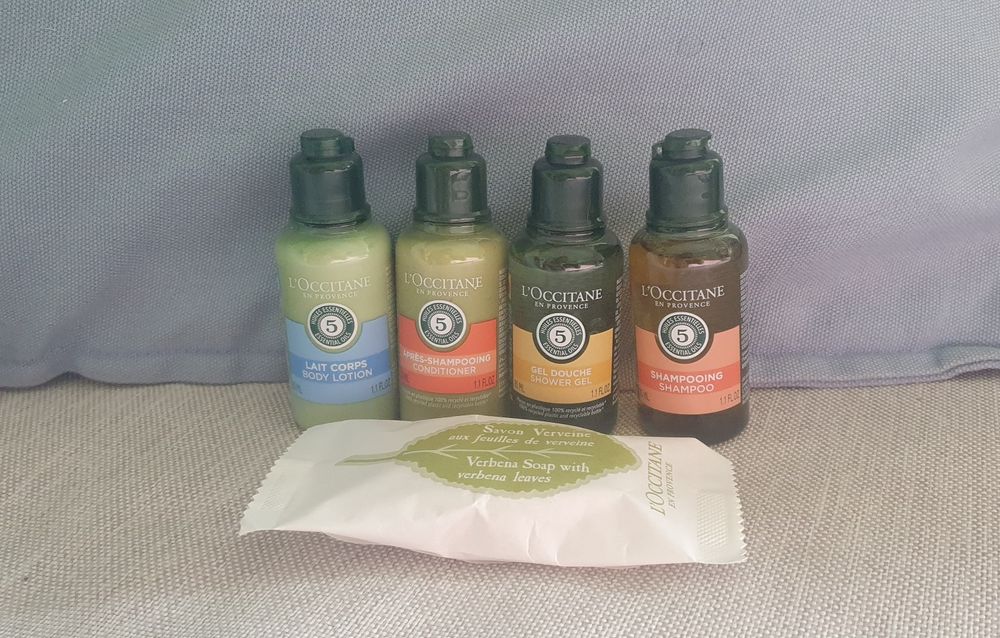 zeZestaw podróżny kosmetyków L'Occitane En Provence