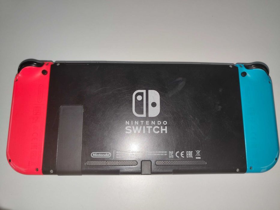 Nintendo Switch V2 bogaty zestaw serwisowana 32+128GB