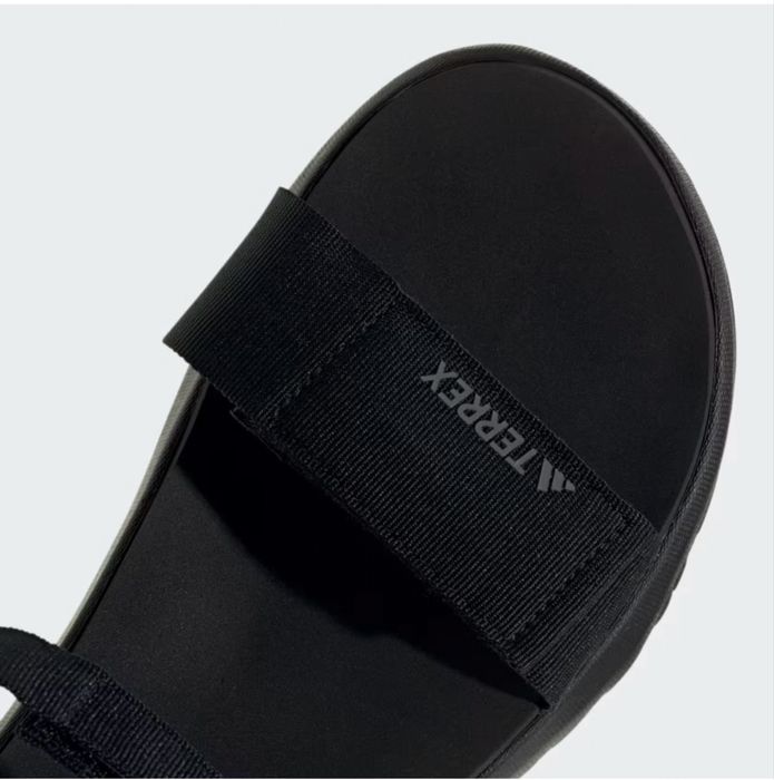Нові сандалі Adidas TERREX