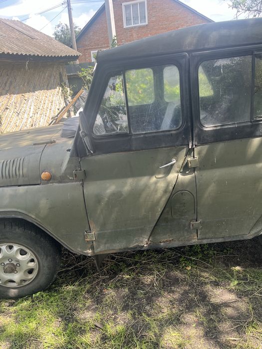 Продам автомобиль уаз