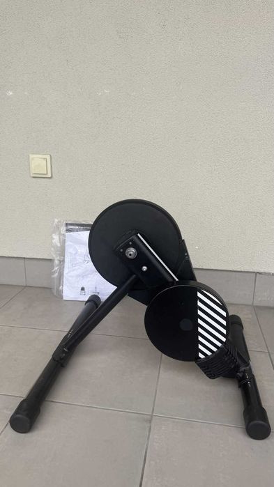 Trenażer rowerowy Van Rysel D100