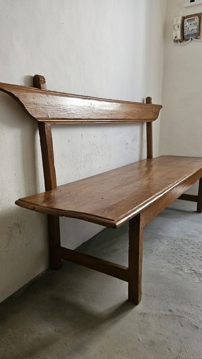 Banco Rústico antigo de madeira pintada. Peça unica.