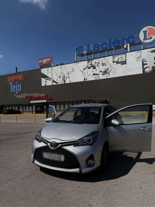 Toyota Yaris 1.0 VVT-i | 2016 | 140.000 km | Apple CarPlay + Câmara
