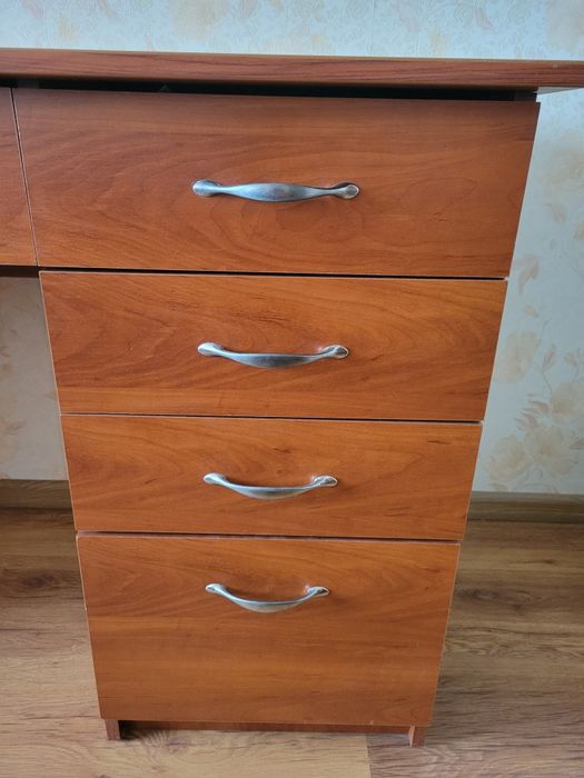 Стіл письмовий  "Юніор"