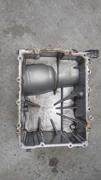 Miska olejowa Ford 1.0 ECOBOOST CM5G-6675-FC Fiesta, Focus, B-MAX, TRANSIT