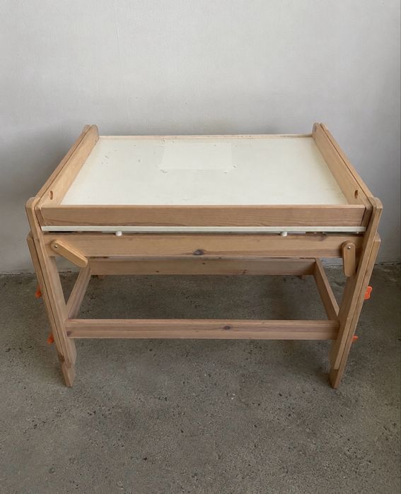 Secretária e cadeira de criança Ikea