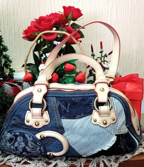 Небольшие сумочки/клатчи