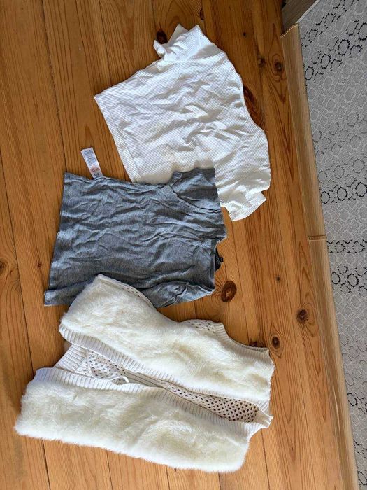 Віддам безкоштовно речі на дічинку 12-19 років