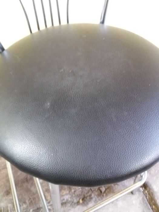 Продам барні стільці б/у